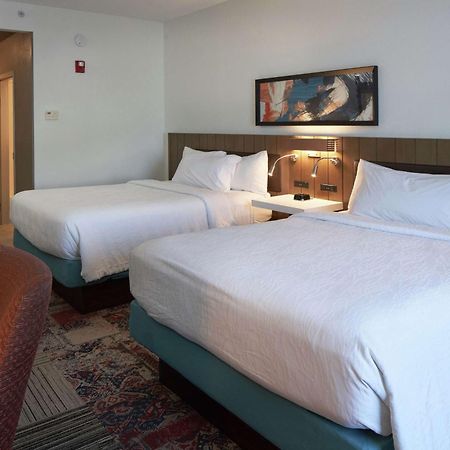 Hilton Garden Inn Evansville Buitenkant foto