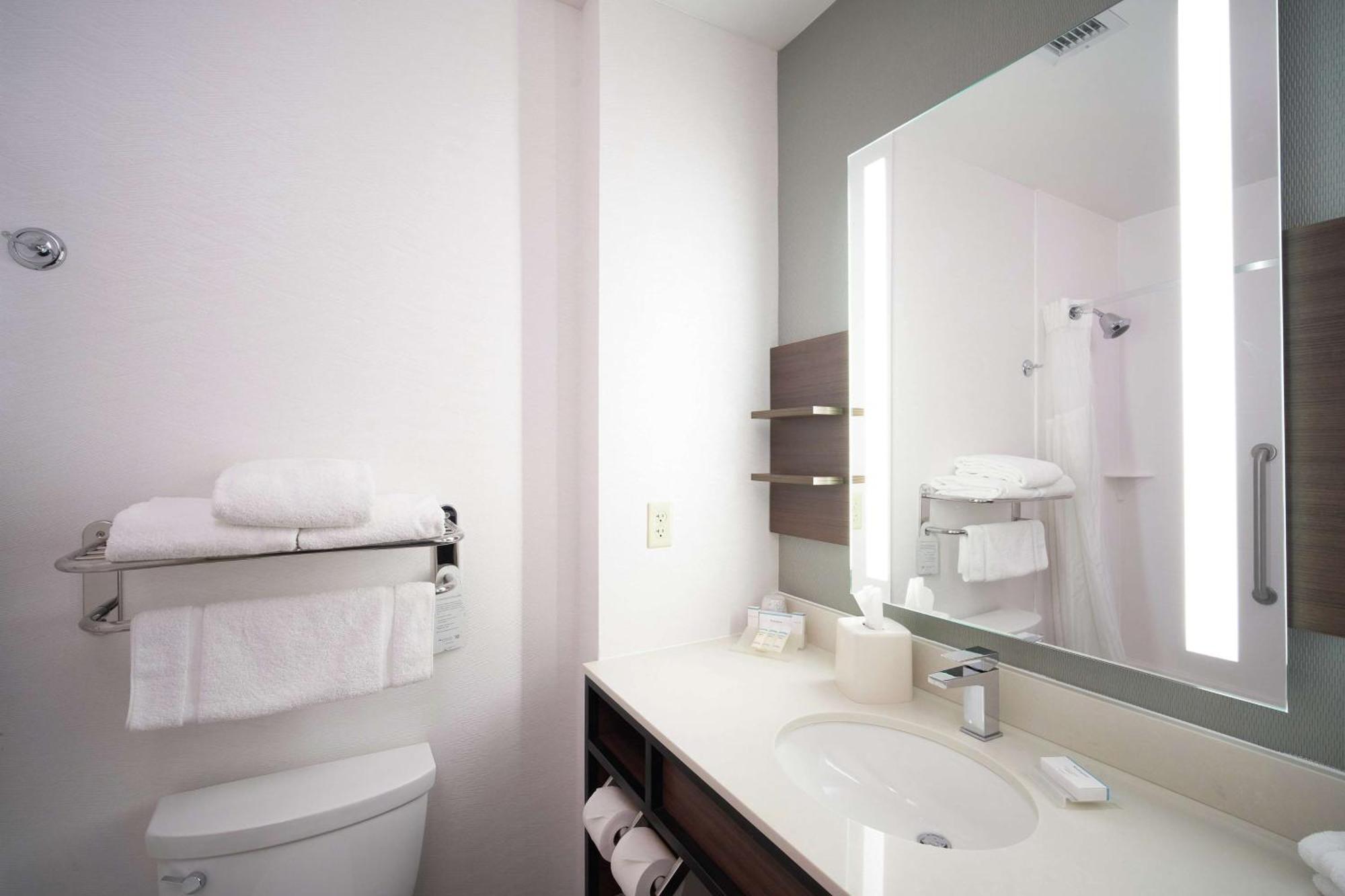 Hilton Garden Inn Evansville Buitenkant foto